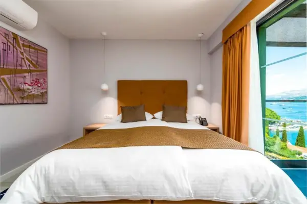 Hotel Seventh 7